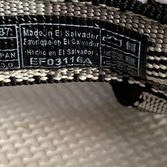 Teva NWOB Original Universal Womens Sandal BWGR-Boomerang White-Black Print Sz 6 - Picture 6 of 6